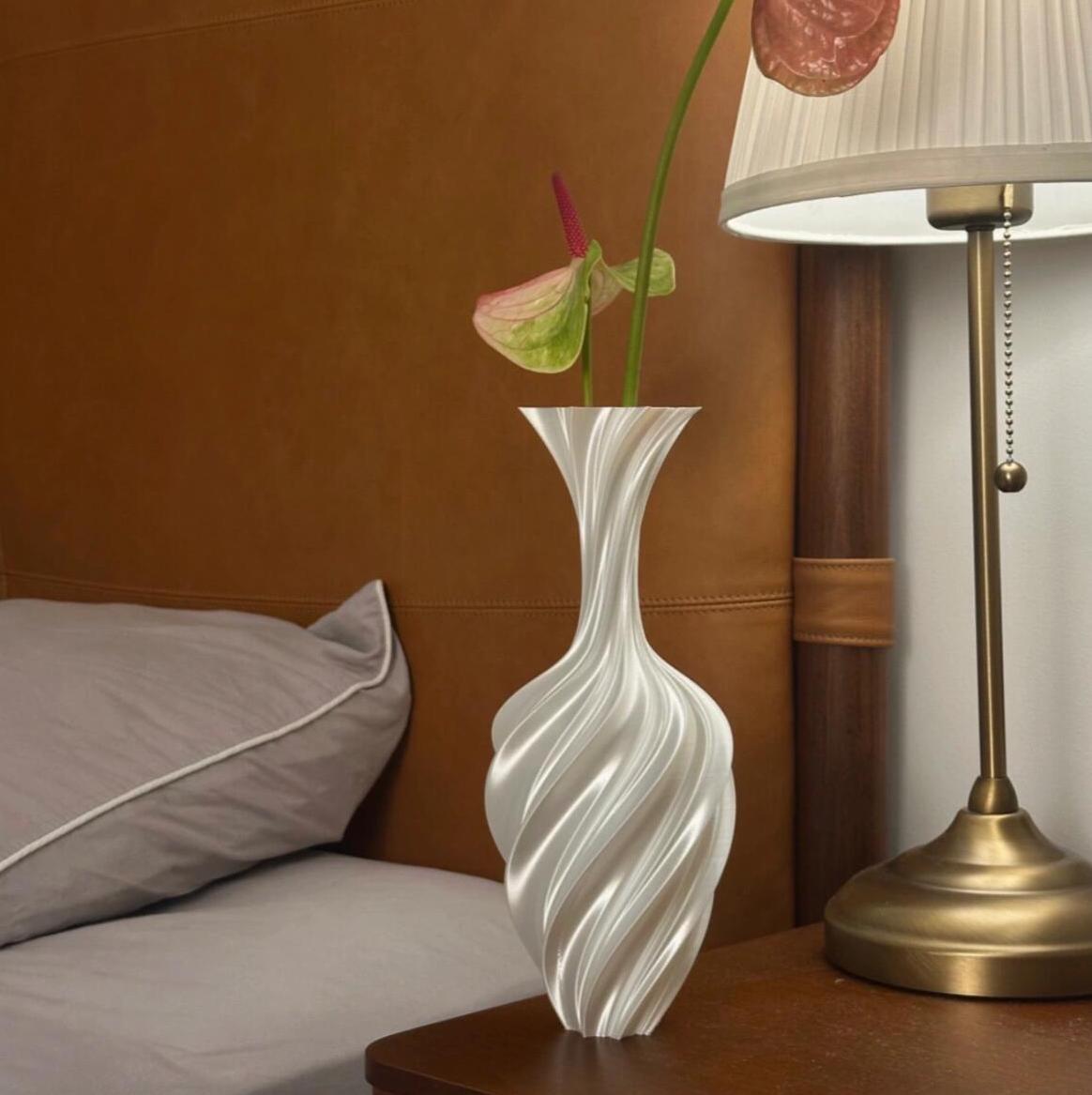 White Elegant 3D-Printed Swirl Flower Vase