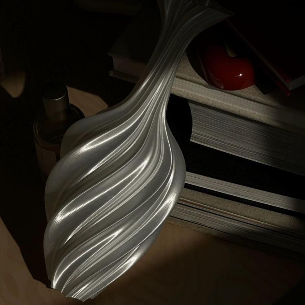 White Elegant 3D-Printed Swirl Flower Vase