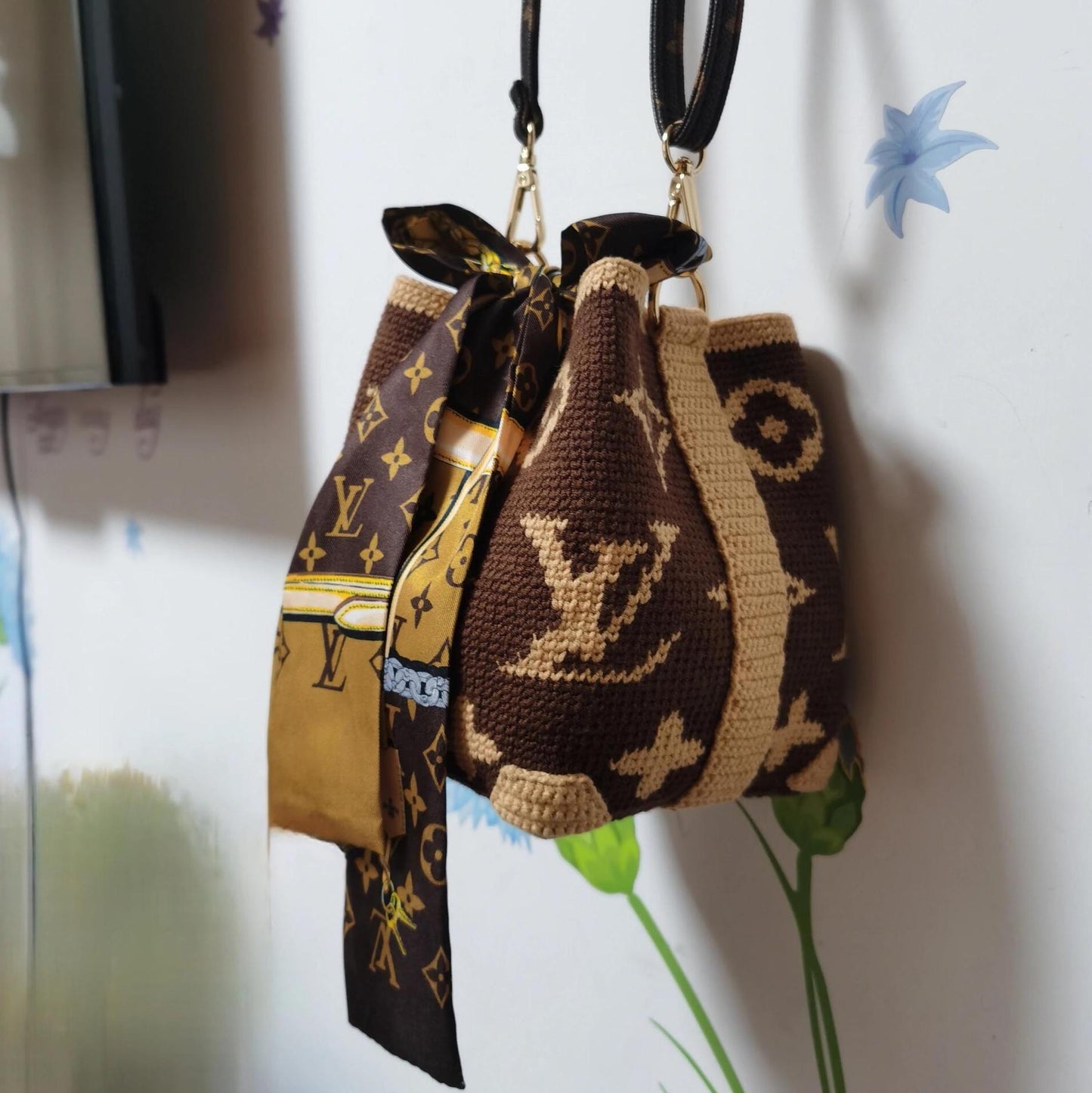 DIY Craft Kit - Crocheted Luxury Bucket Bag Brown